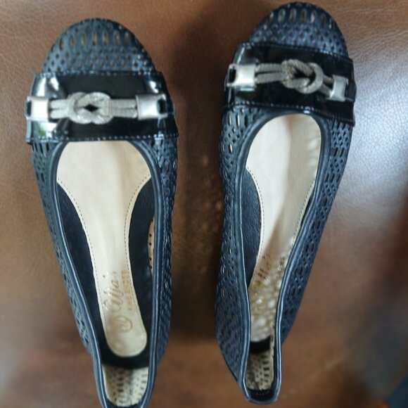 Smart leather flats. - Picture 8 of 8